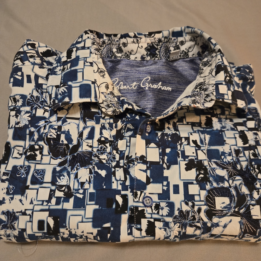 Robert Graham Men’s Blue Floral Geometric Button-Up Shirt